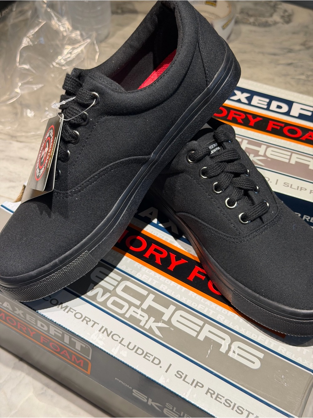 Skechers women Black Low-Top Canvas Sneakers slip resistant electrical hazard ⚠️